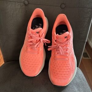 Women’s New Balance Orange Fresh X Foam 1080v12 Sneakers Shoes 9.5M